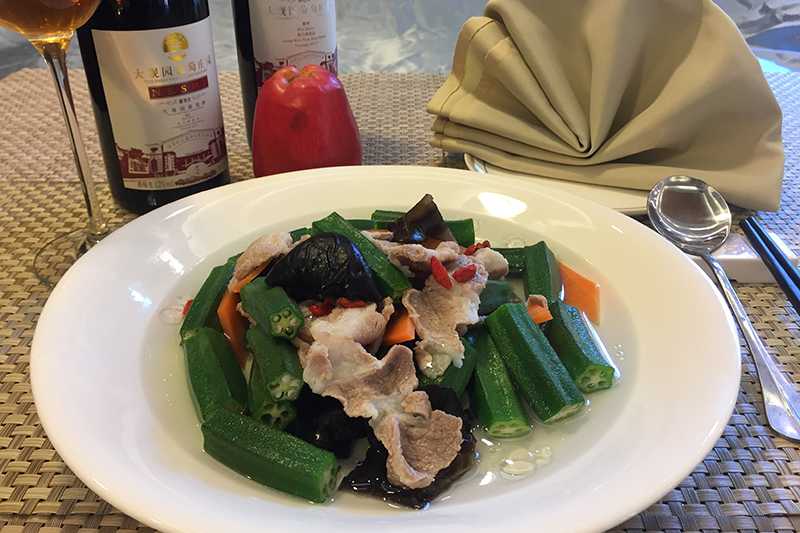 秋葵浸土豬肉